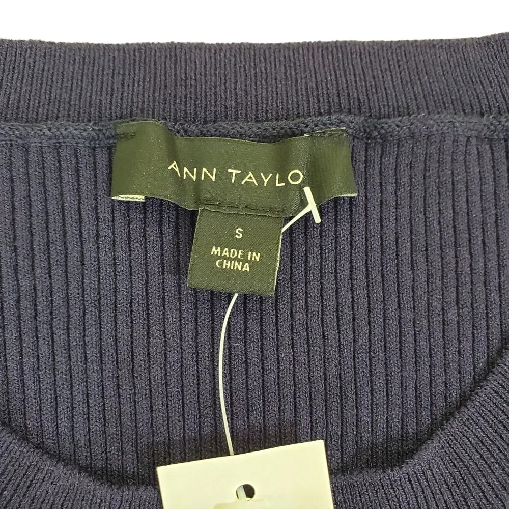 Ann Taylor Ribbed Flare Sleeve Sweater S - Picture 3 of 4